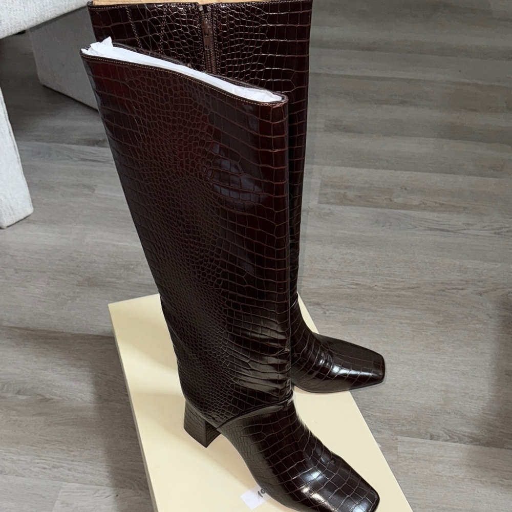 Elegant Brown Croc-Embossed Knee-High Boots